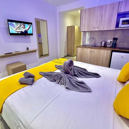 Sun Plaza Suites - Adults Only Айя-Напа Екстер'єр фото