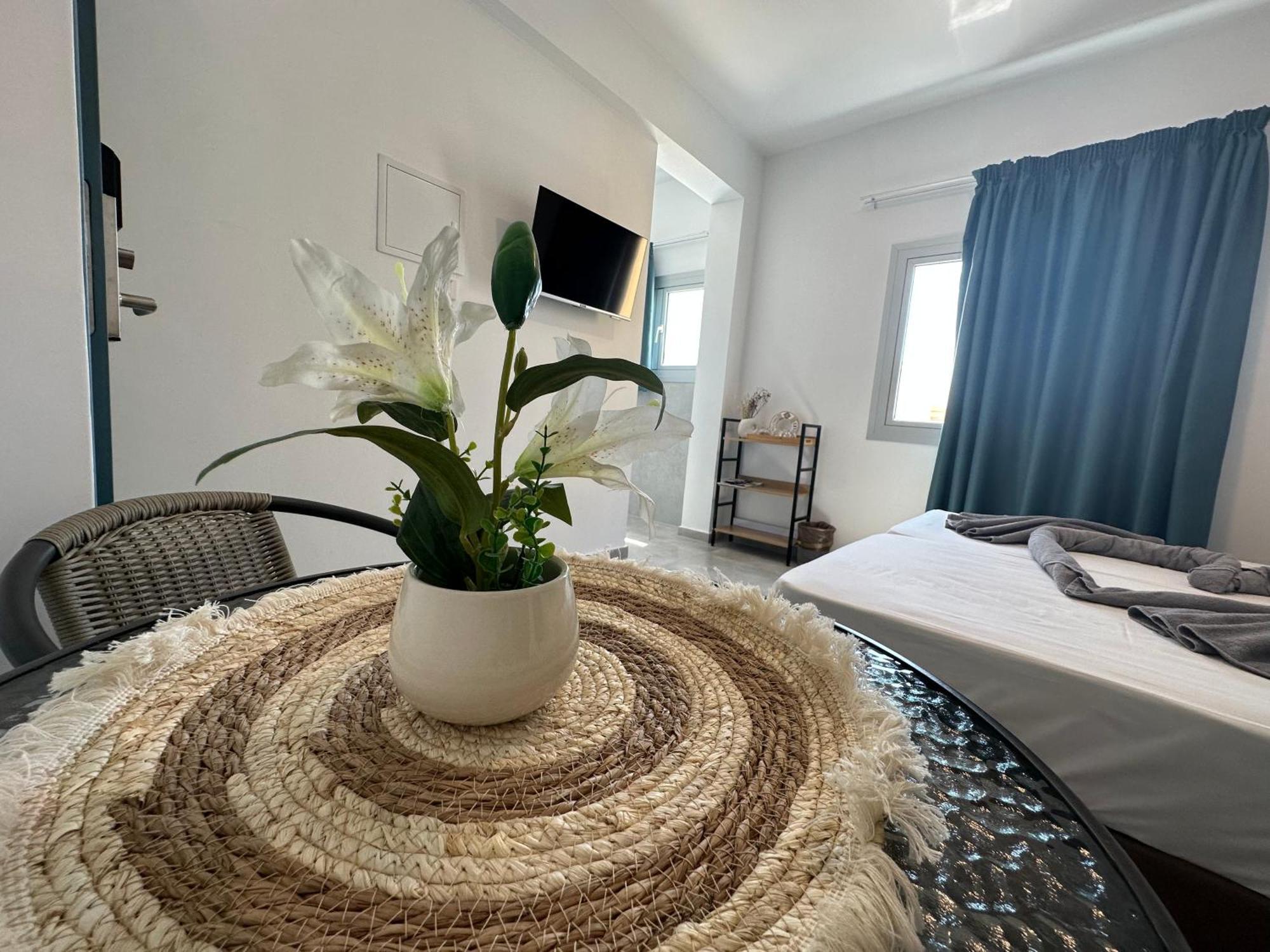 Sun Plaza Suites - Adults Only Айя-Напа Екстер'єр фото