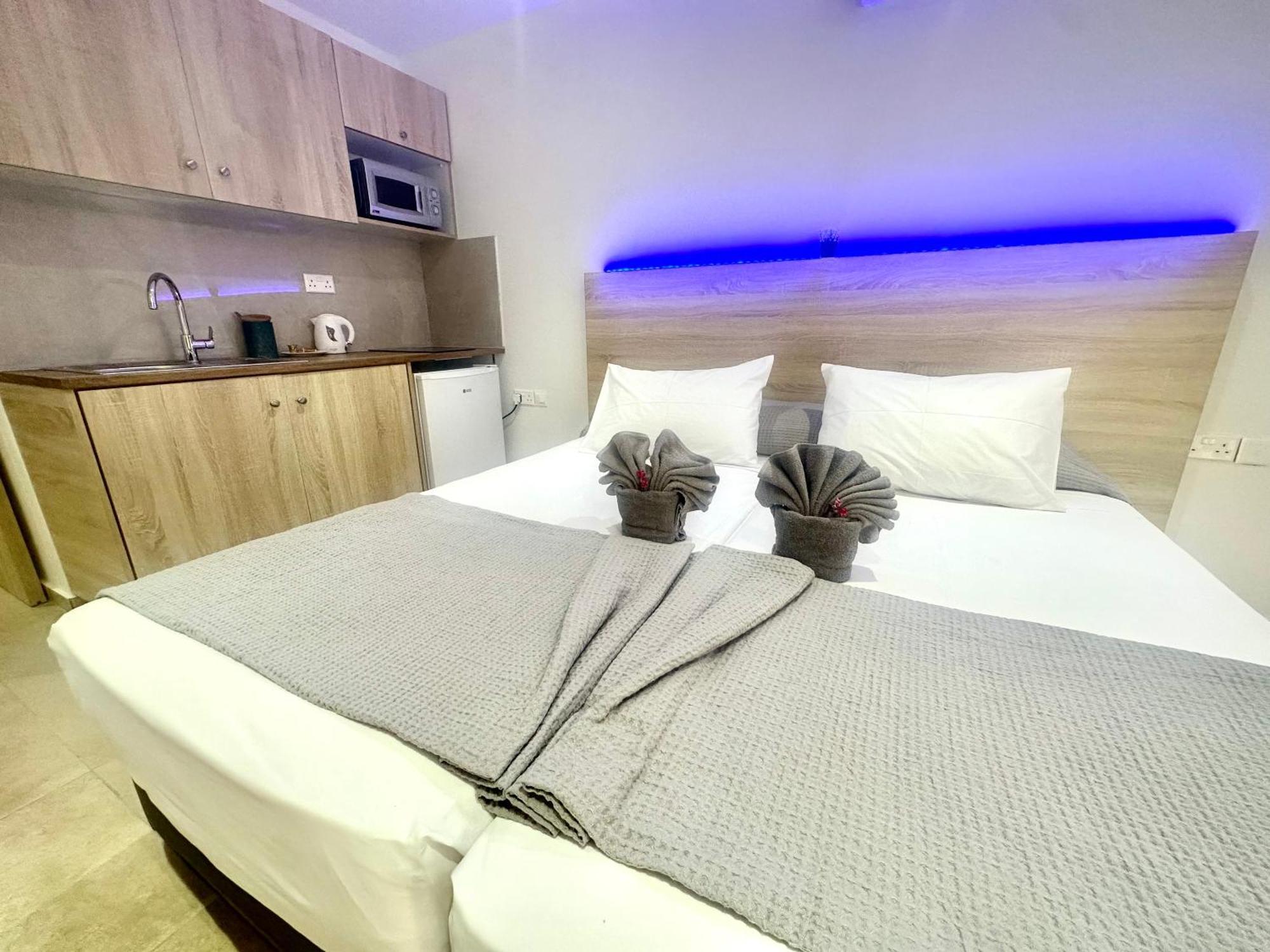 Sun Plaza Suites - Adults Only Айя-Напа Екстер'єр фото
